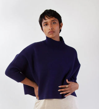 KERISMA AJA SWEATER NAVY